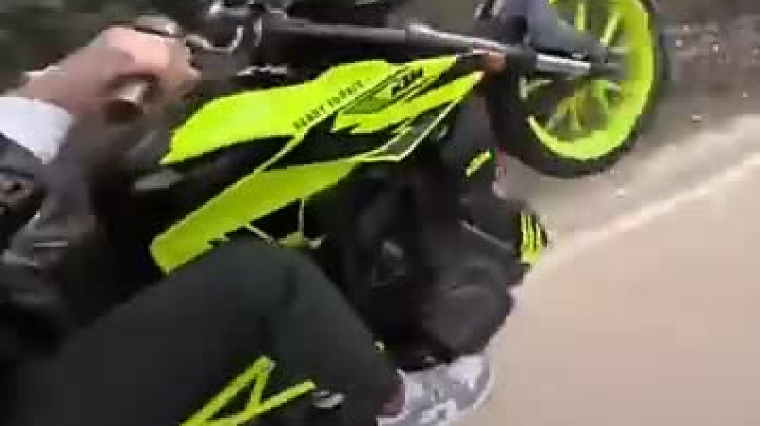 ⁣jannu stunts wheelie _shorts _shortvideo _kawasaki _zx10r _Motovloggerjannustunts _aalyanvlogs1299(3