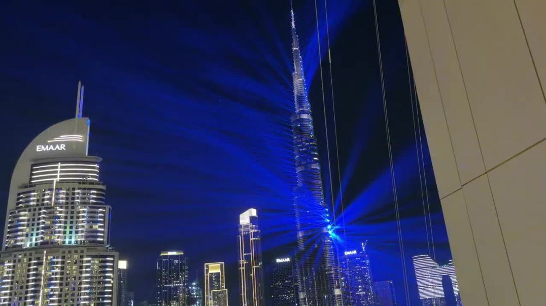 Dubai_Pohoch_Gaye_😍_Wife_K_Sath