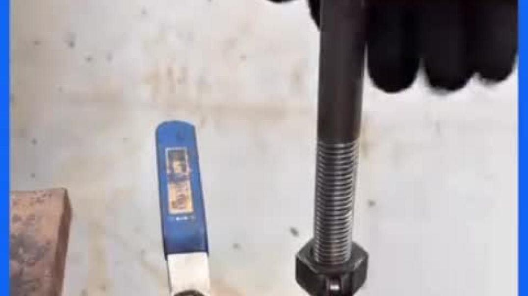 ⁣चेन व नट बोल्ट च्या साह्याने बनवलेला पाना