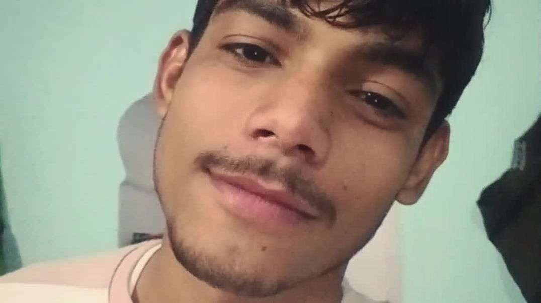 ⁣दुनिया में सब कुछ मिल जाता है 💔