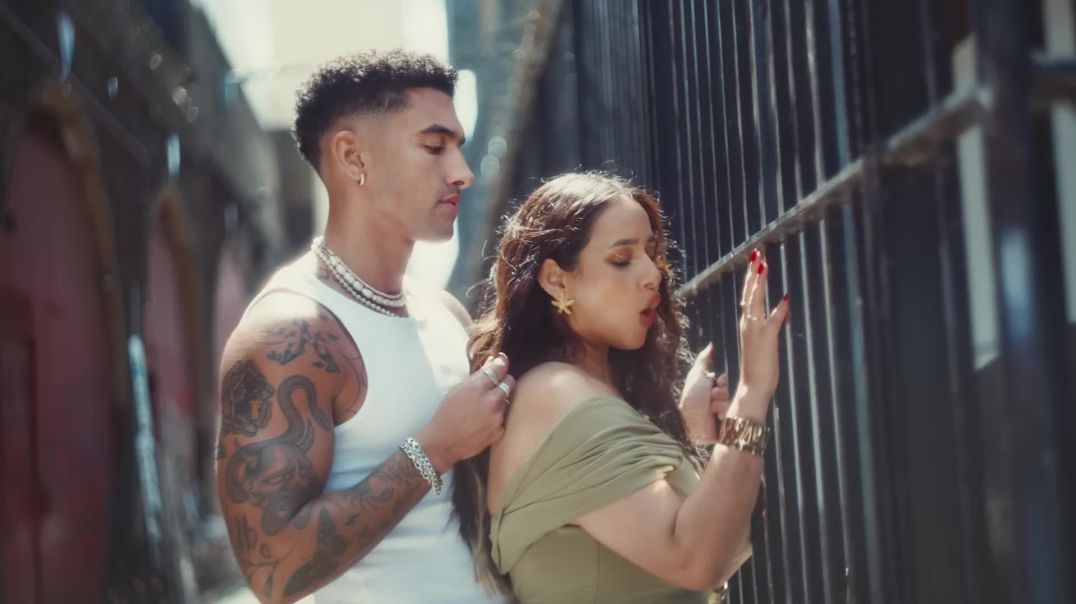 ⁣Sunanda_Sharma_–_Dilbar__Official_Video____Latest_Punjabi_Song_2025___Kaptaan___Geet(1080p)