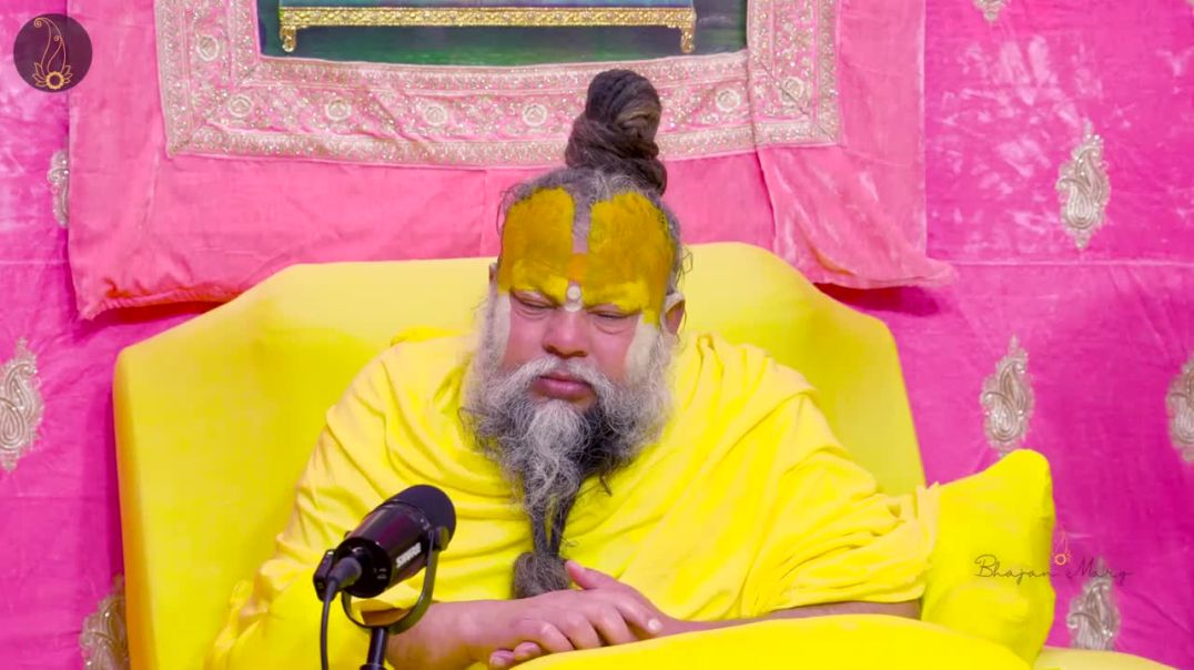 ⁣जिस शांति को हम पूरी उम्र ढूंढते हैं वो