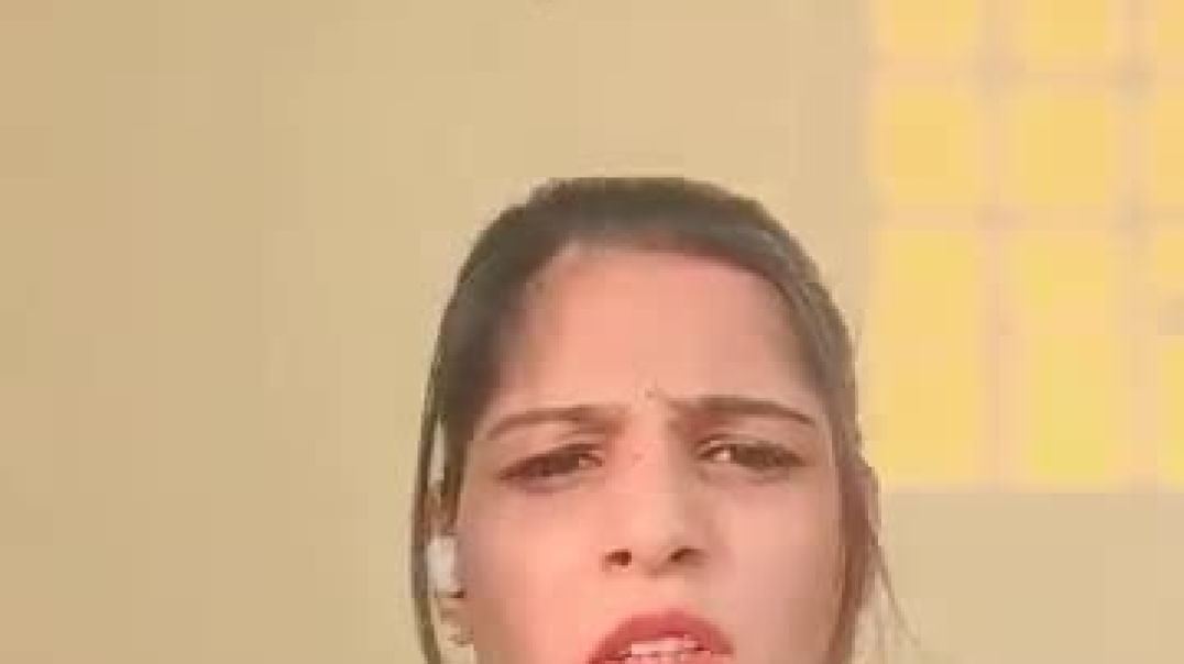 ⁣Thand me nahana 😅😅😅