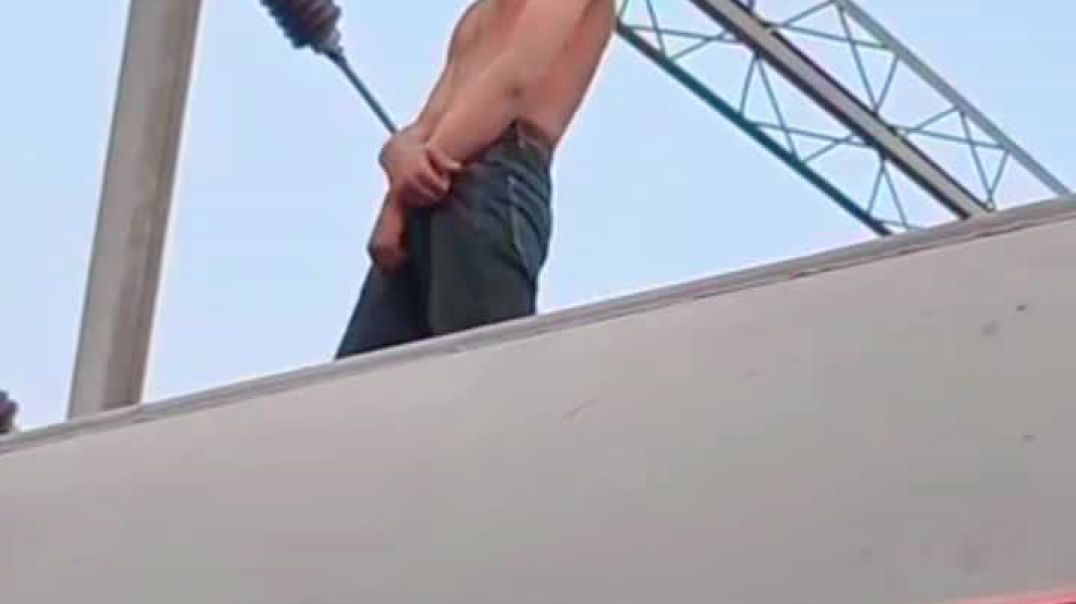 VID_20251208_013015_561