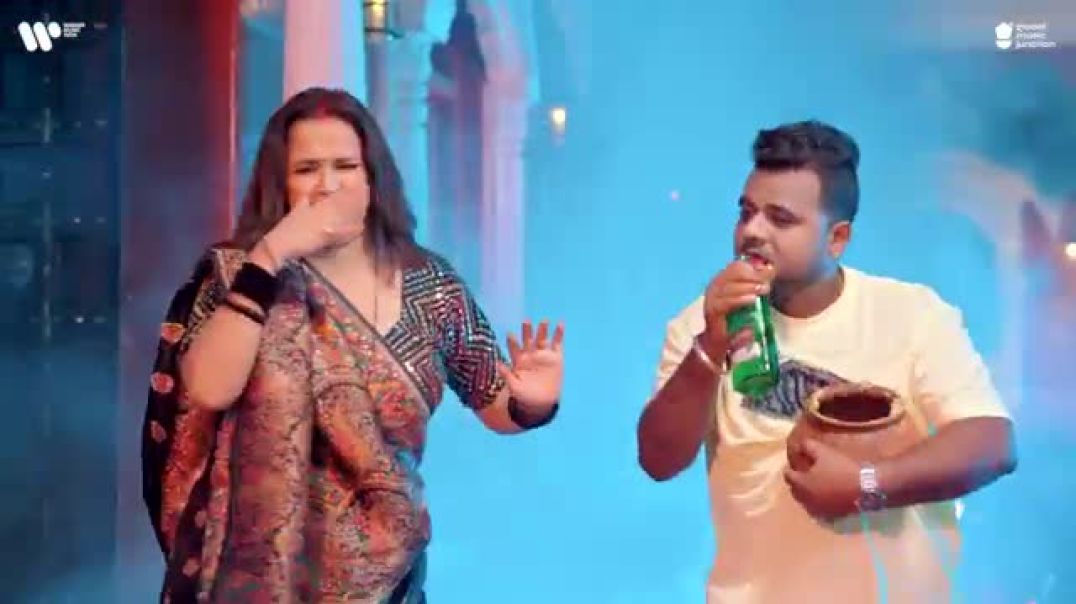 ⁣#Video_-_मटन_खाके_बटन_खोले___#Chandan_Chanchal___Matan_Khake_Batan_Khole___New_Bhojpuri_Song_2025(36