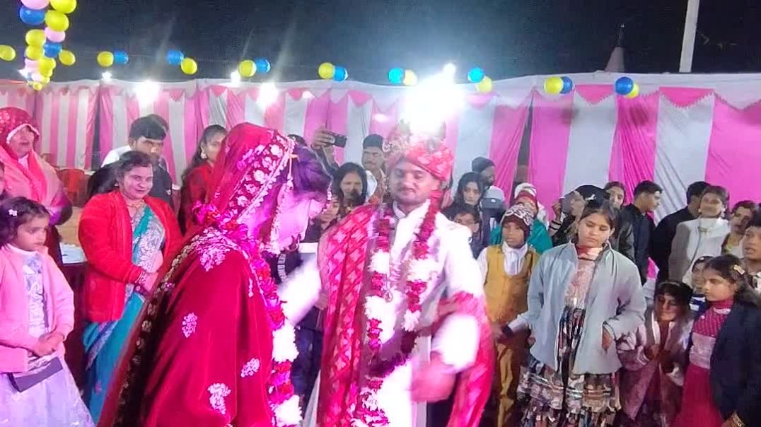 VID_20251201_024852334