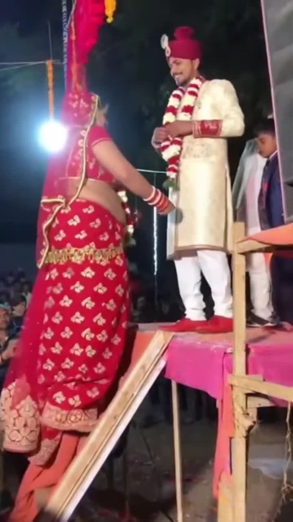 Sanam Teri Kasam ho gayi dono ki 🤣🤣😜