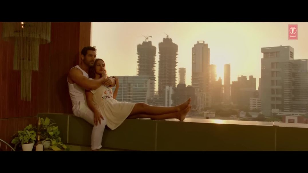 PANIYON_SA_Full_Song___Satyameva_Jayate____John_Abraham___Aisha_Sharma___Tulsi_Kumar___Atif_Aslam(10