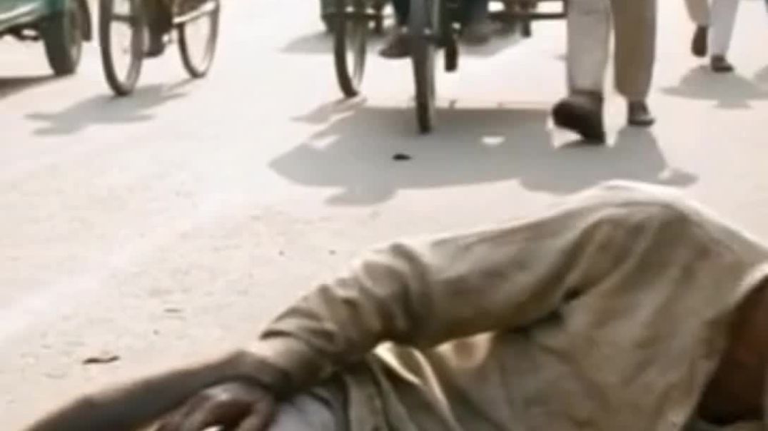 ⁣“सड़क के छोटे फरिश्ते”