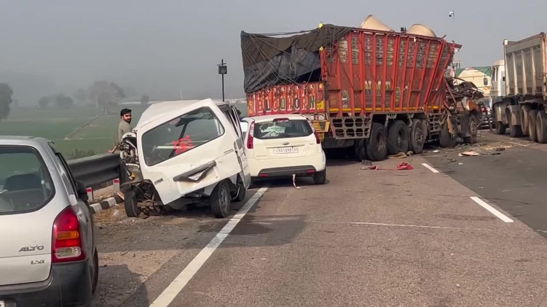 कोहरे के कारण हुआ भयानक हादसा 😱😱 | Erdeepakvlog01