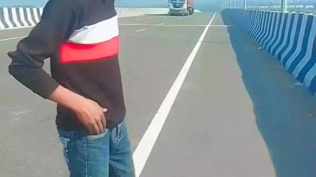 VID_20251124_233042_424