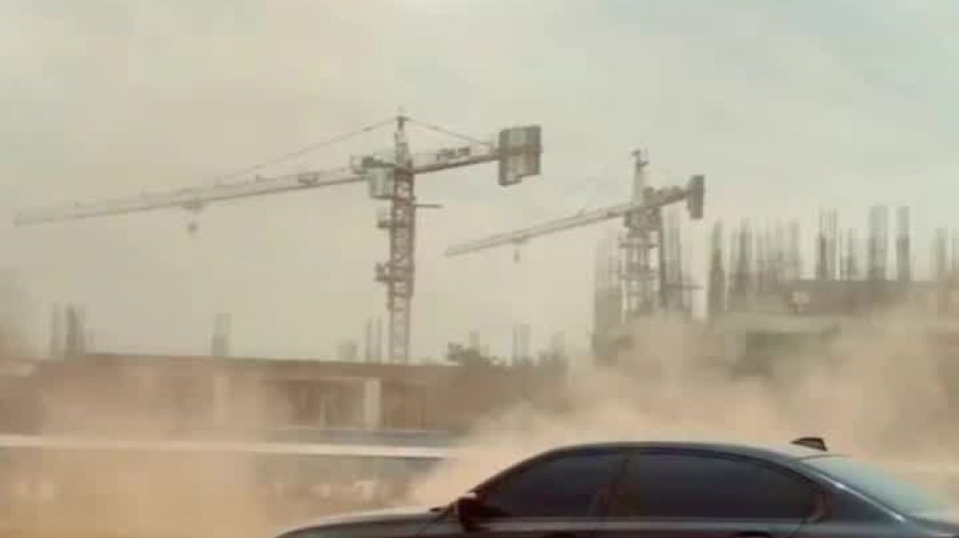 VID_20251203_222324_471