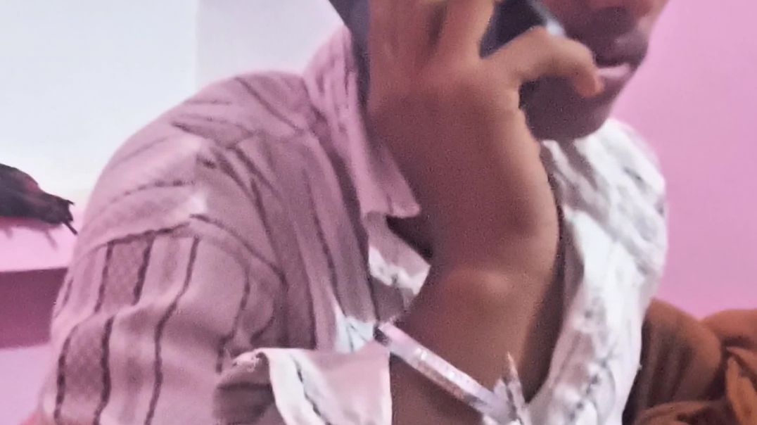 ⁣Public ko hansane ke liye