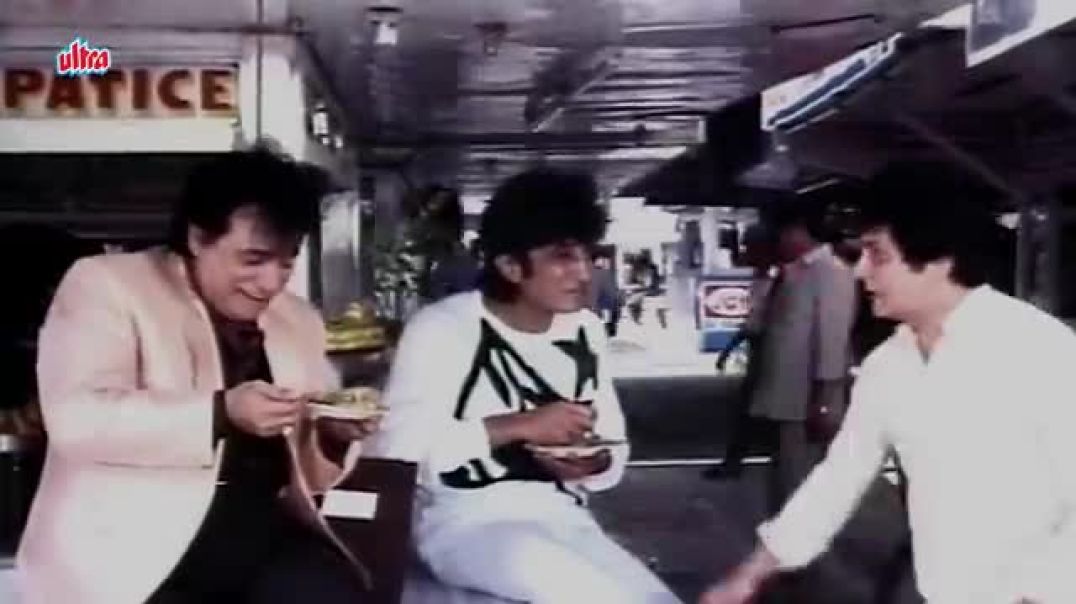 अगर_तुम_चोर_ना_होते_तो_हम_भी_कभी_दोस्त_ना_होते_-_Kader_Khan,_Shakti_Kapoor,_Asrani_Jabardast_Scene(3