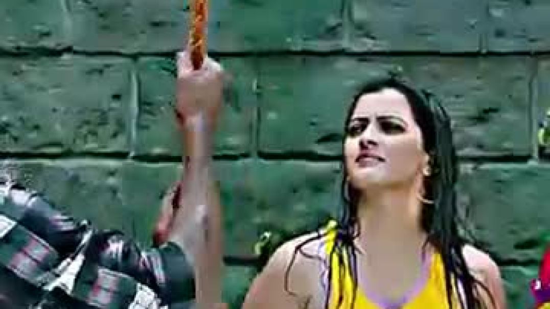 💥the_boy_and_two_girls_fall_into_the_well🔥_they_came_out_with💯_the_help_of_many_people