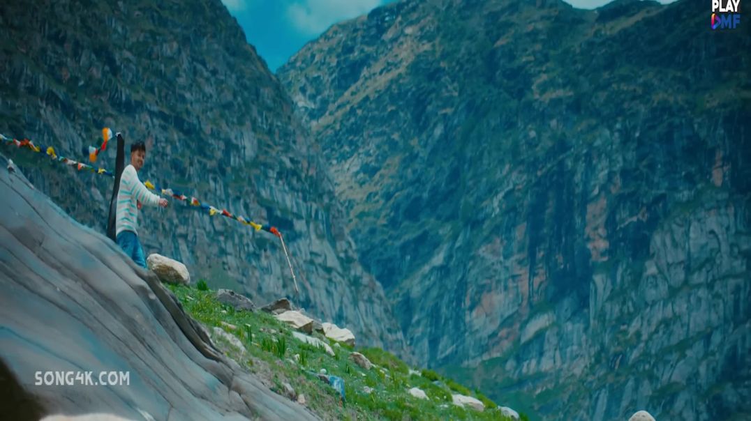 ⁣Iss Barsaat Mein Lo Main Aa Gaya 4K Ultra HD-(Song4k) (1)