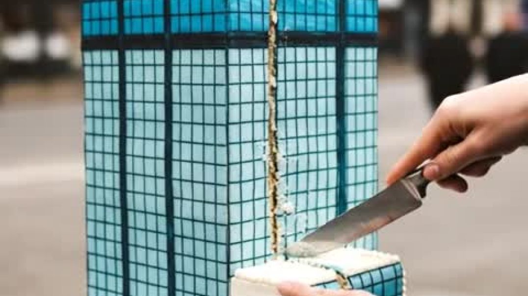 ⁣Cutting a building cake made by glass 🍷🥂🍷🥂