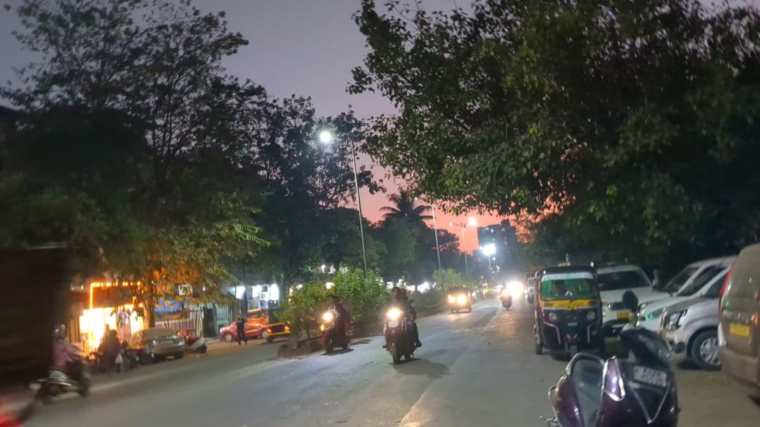 ⁣Explore Evening Walk