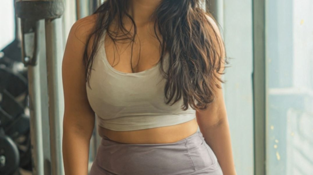 ⁣Cute girl walk 😍😍😁