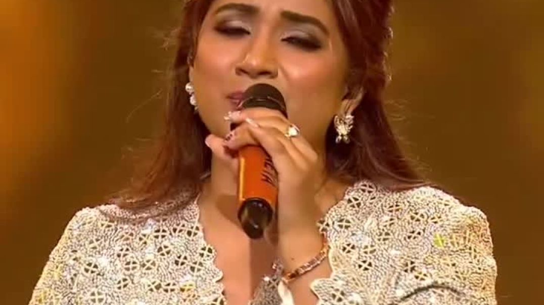 ⁣श्रेया जी ने सैया रे गाने को अपनी आवाज में बहुत अच्छा गया।