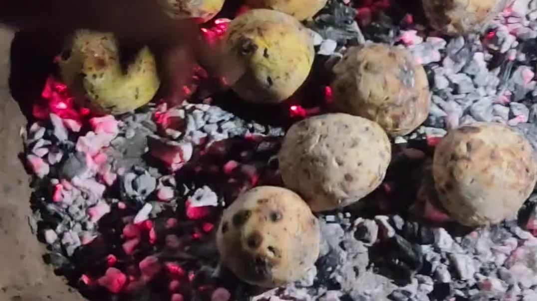 ⁣Rajasthani khana dal bati