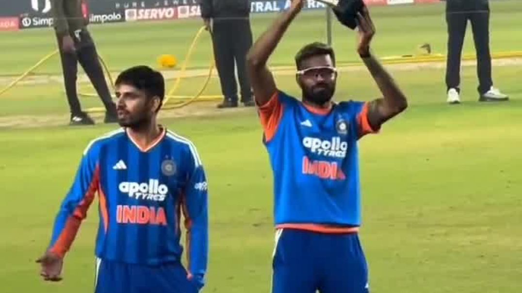 ⁣आज अपने Hardik Pandya भाई की Girlfriend आई थी मैच देखने तो full mood में था अपना भाई आज 😂👌