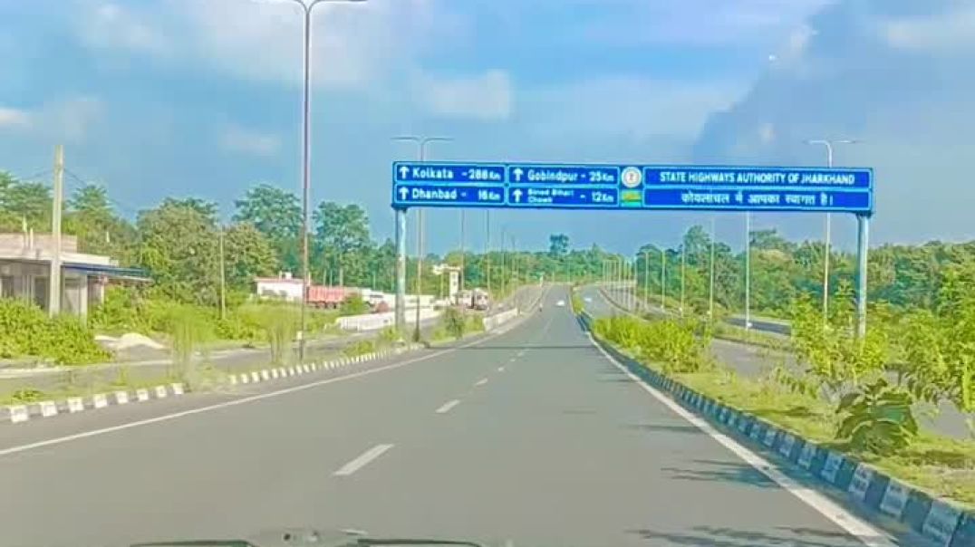 ⁣“हम पहुँच गए Dhanbad! ऐसा सोचा नहीं था 🤯 | Travel Vlog”