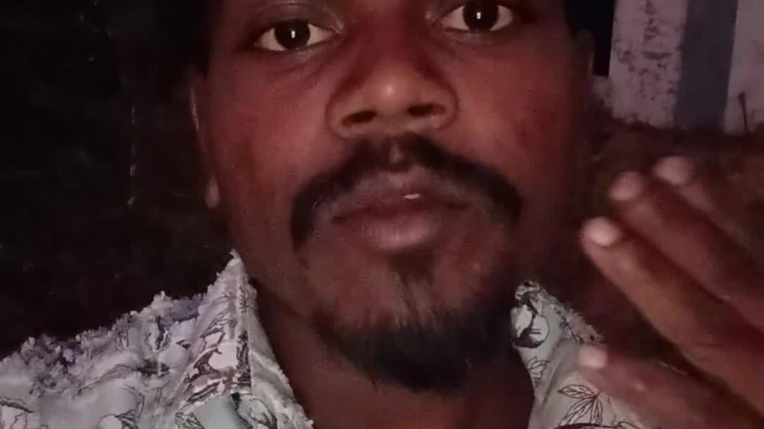 ⁣"आज थोड़ा प्यार जता दूँ?" पर एक दाँत कहाँ गया? 😂🦷#PyaarJataDoon #ViralRoast #DesiComedy