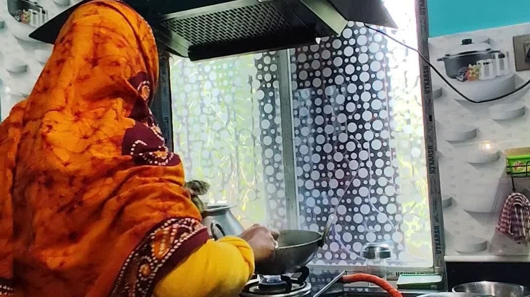 ⁣Ranna korchi. রান্না করছি।