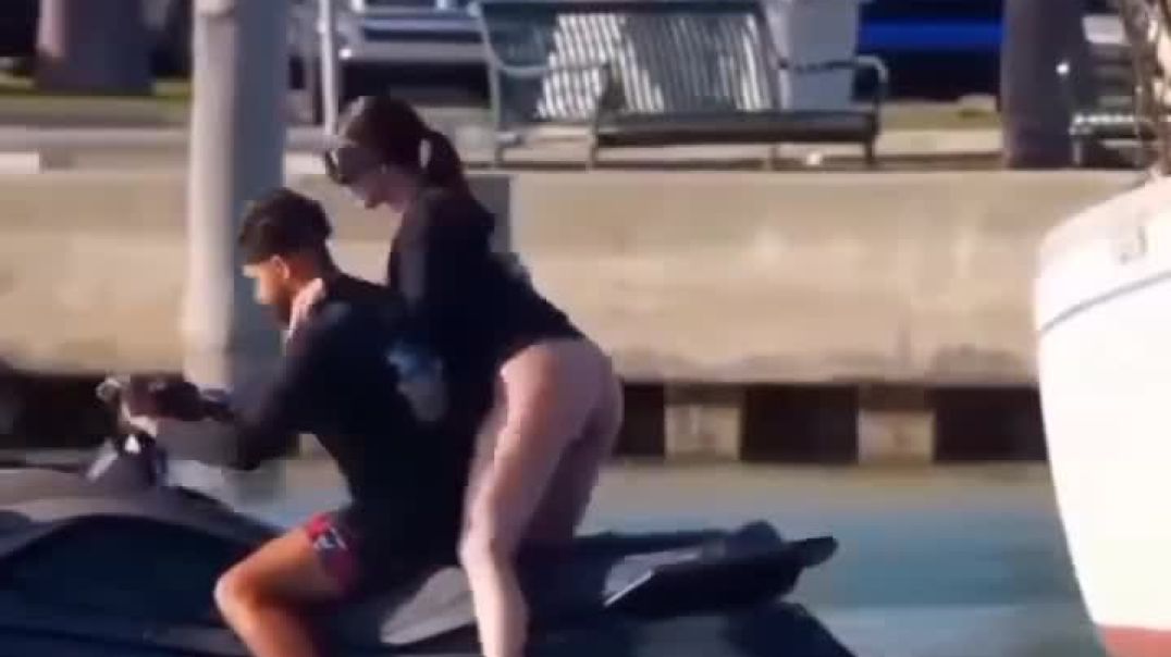 ⁣New trend 📈 in water