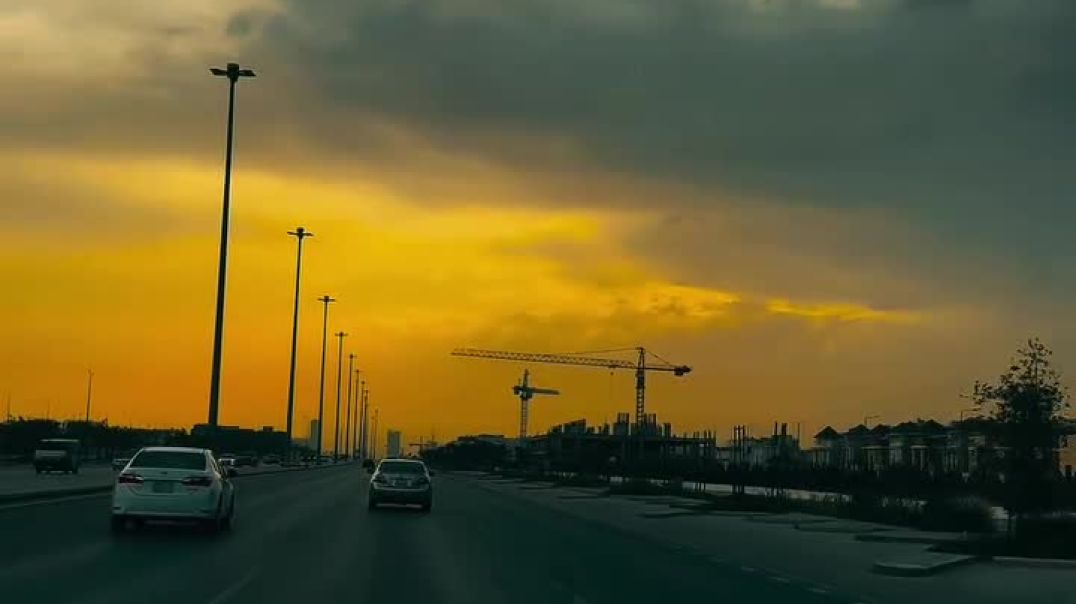 ⁣Kismat ne bhi hamko ajmaya teri doori ne dard badaya