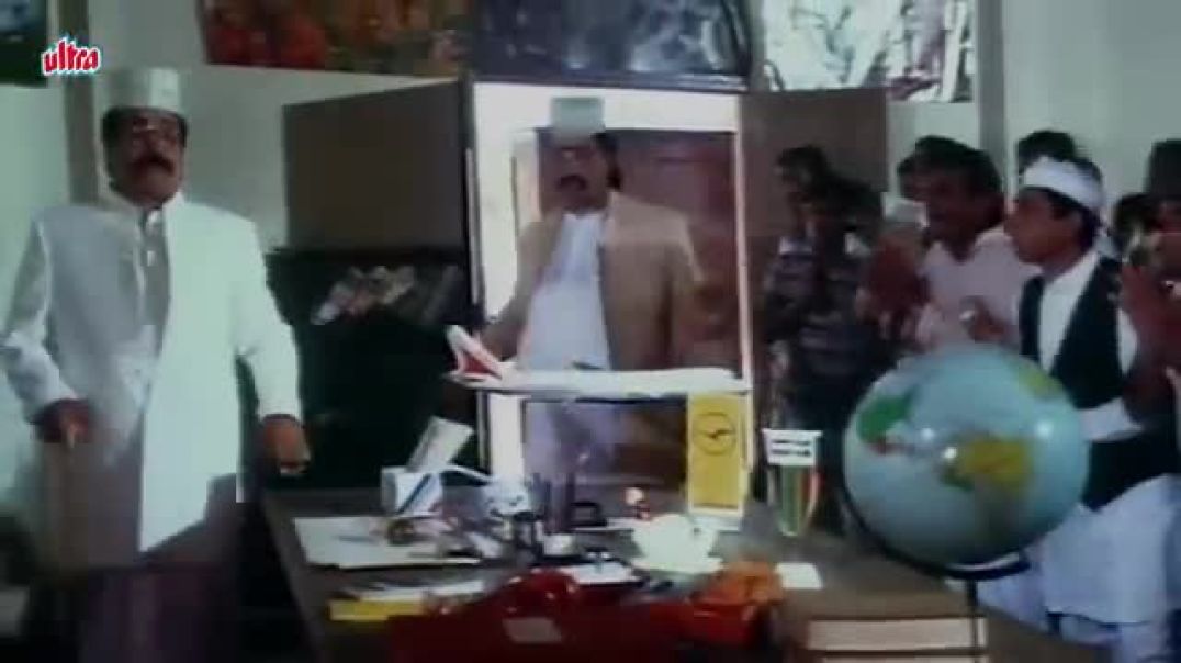 Kader_Khan_-_Asraani_ने_Dubai_के_नाम_पे_लूटा___Baap_Numbri_Beta_Dus_Numbri___Kader_Khan_Comedy_Scene