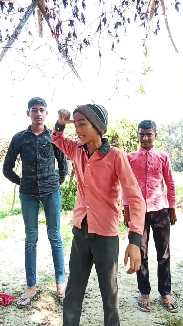 badalo_ko_mor_dekhe_#comedy_#funny_#shorts(720p)