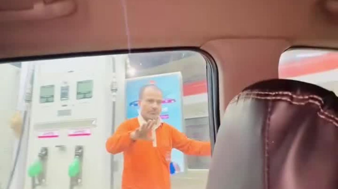 ⁣Petrol pump ❌ petrol club 🎶😂