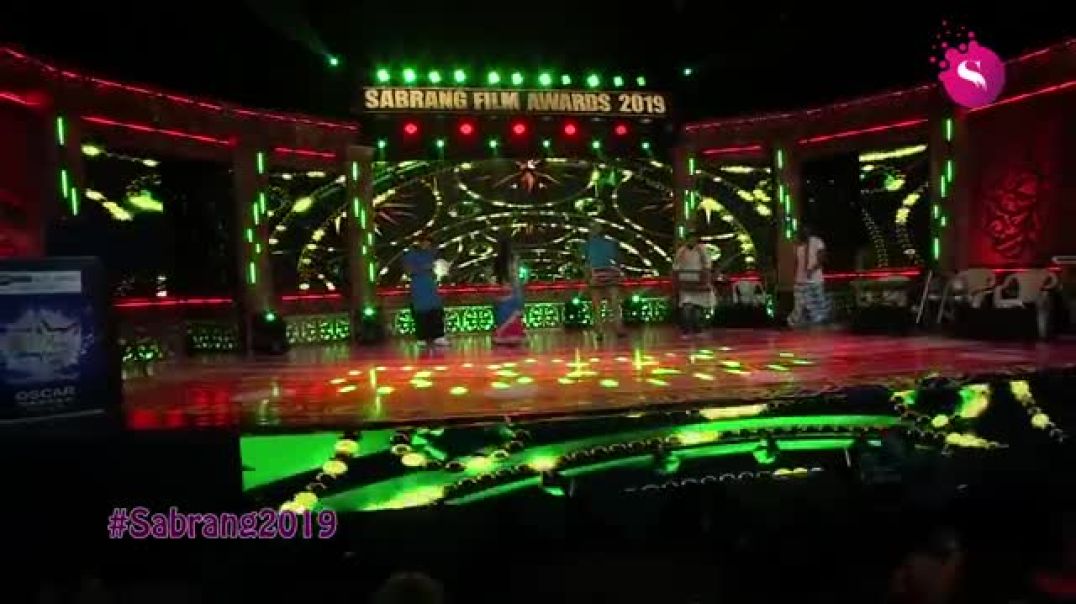 ⁣सईया_धरावेला_थरेसर_-_#Samar_Singh_,_#Dimpal_Singh_का_Live_Dance_-_Bhojpuri_Award_Show_2020(360p)
