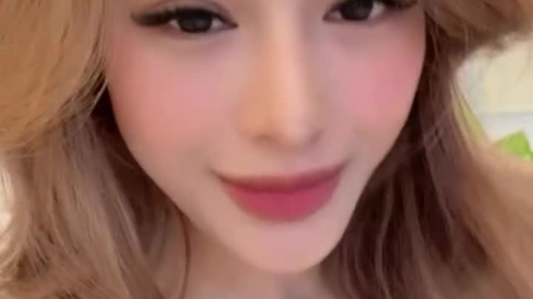 facebook_1765944485196