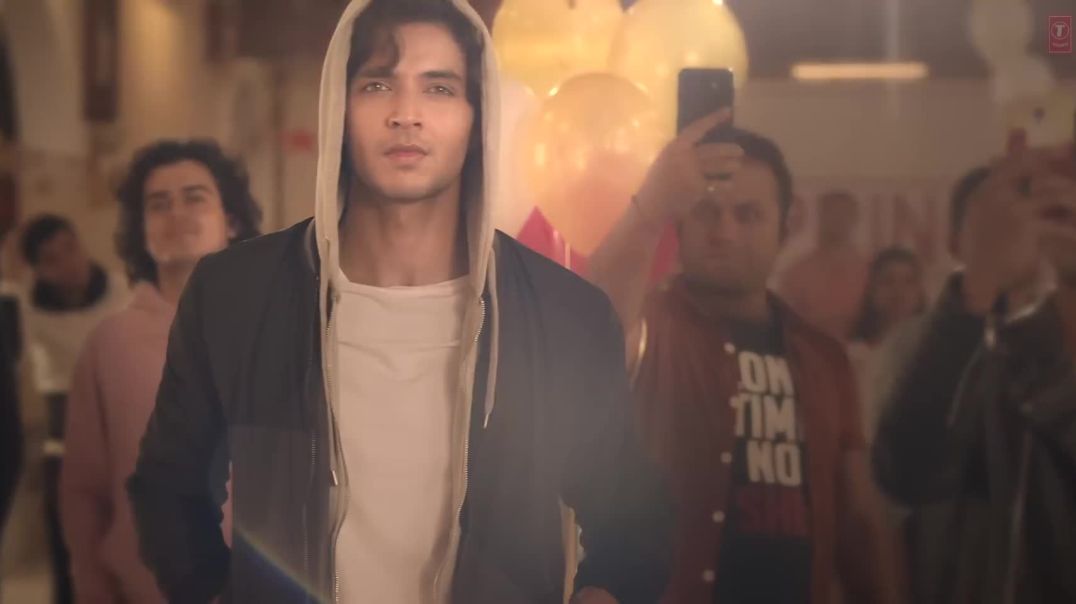 Vaaste_Song__Dhvani_Bhanushali,_Tanishk_Bagchi___Nikhil_D_Souza___Bhushan_Kumar___Radhika_R,_Vinay_S