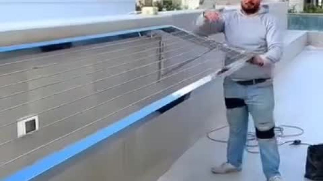 #कपडे_वाळात_घालण्याचा_स्टॅन्ड