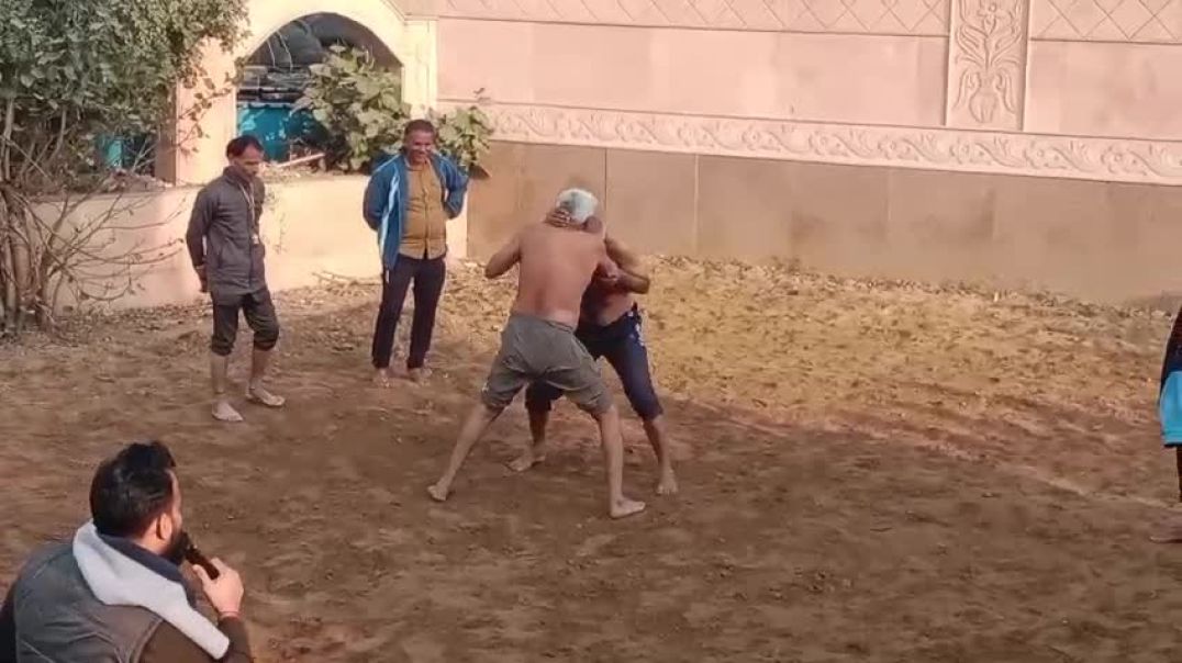 ⁣1 मिनट बुजुर्गों दिखा दिया कमाल || 70 साल के बुजुर्गों की कुश्ती || Kushti Darshan