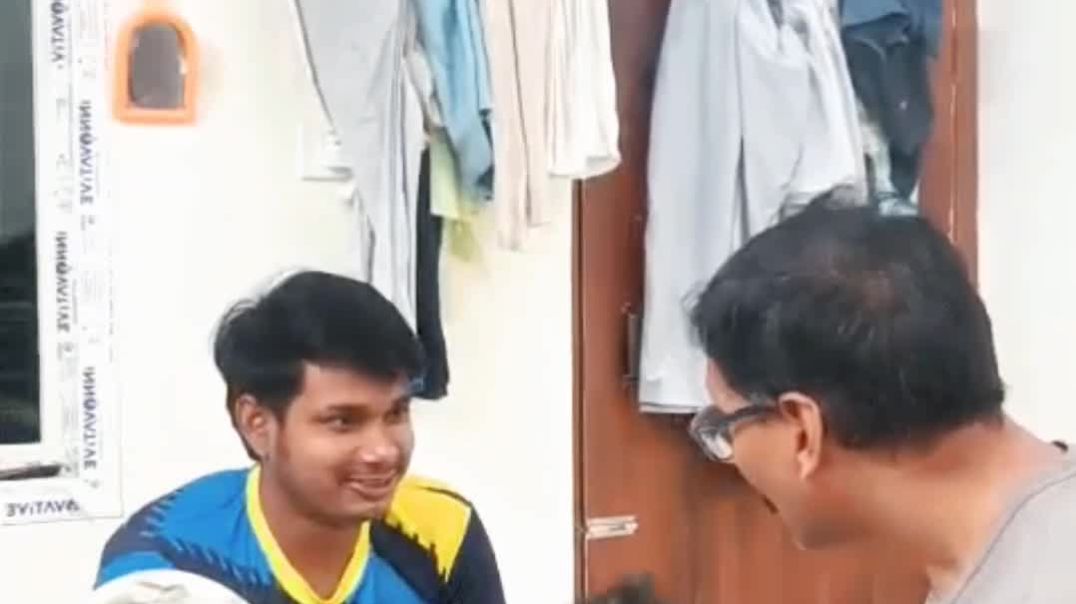 ⁣दिमागी भाई भी खूब फेंकू है, रेल दिया🤣😀🤕