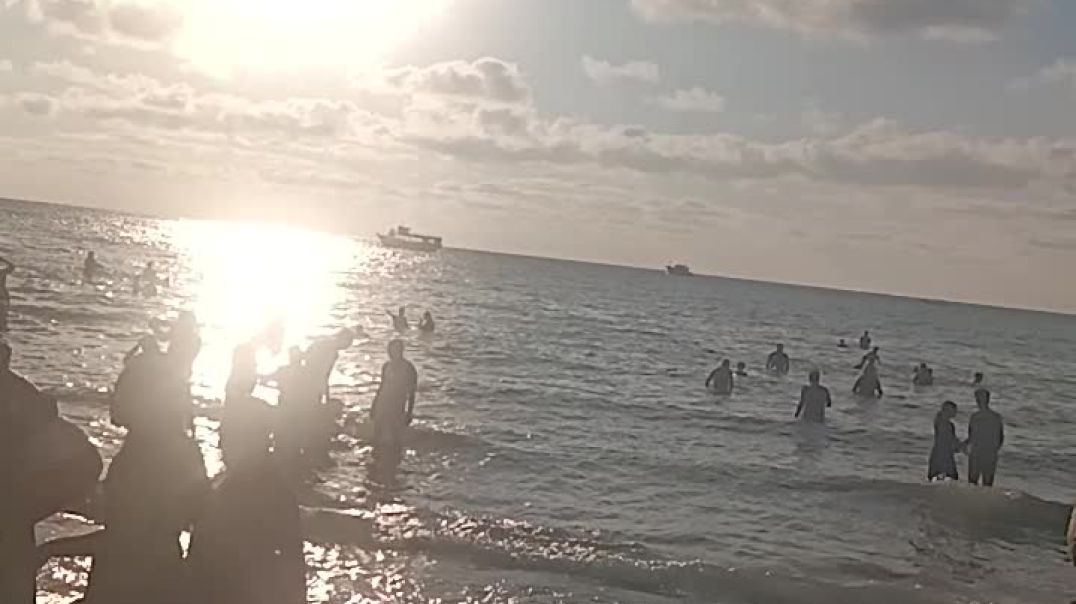 ⁣Sea beach ⛱️ rameshwaram