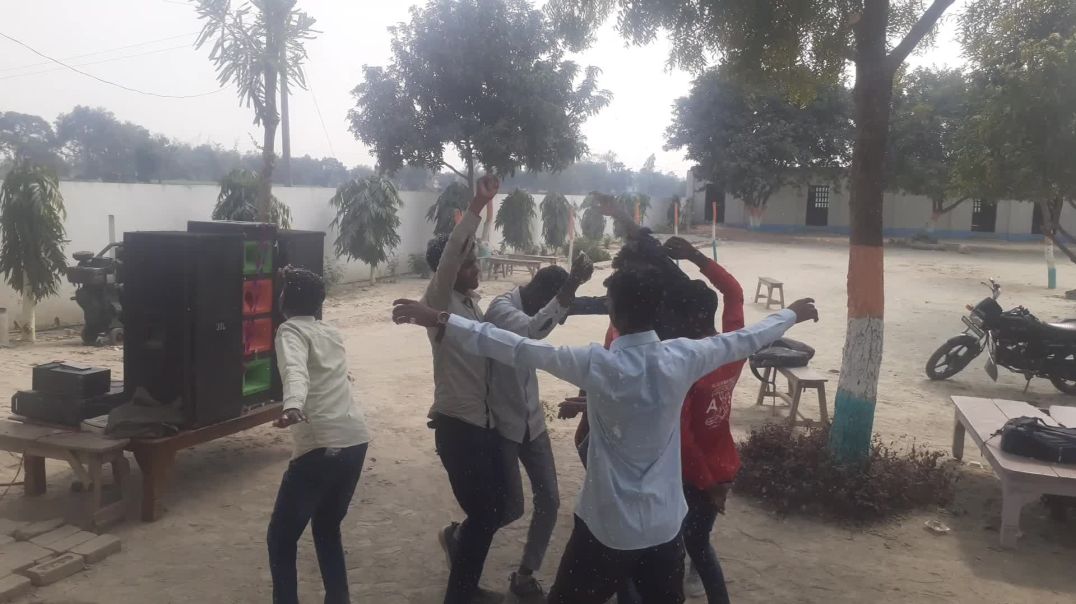 ⁣Bhai log ke sath dance video