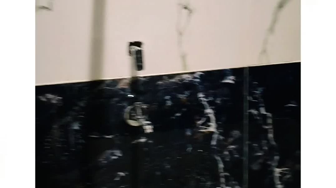 Washroom Wall Tiles 2/4