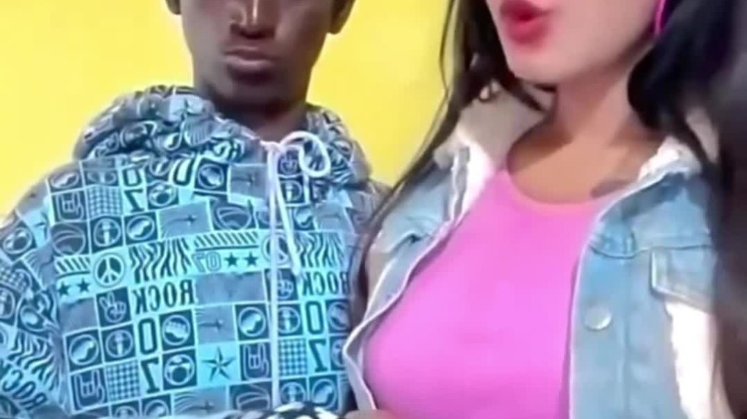 ⁣मत छोड़ो! 🖤 पर ये 'काला ज्यादा है' 😂#KalaZyadaHai #FunnyVideo #ViralShorts