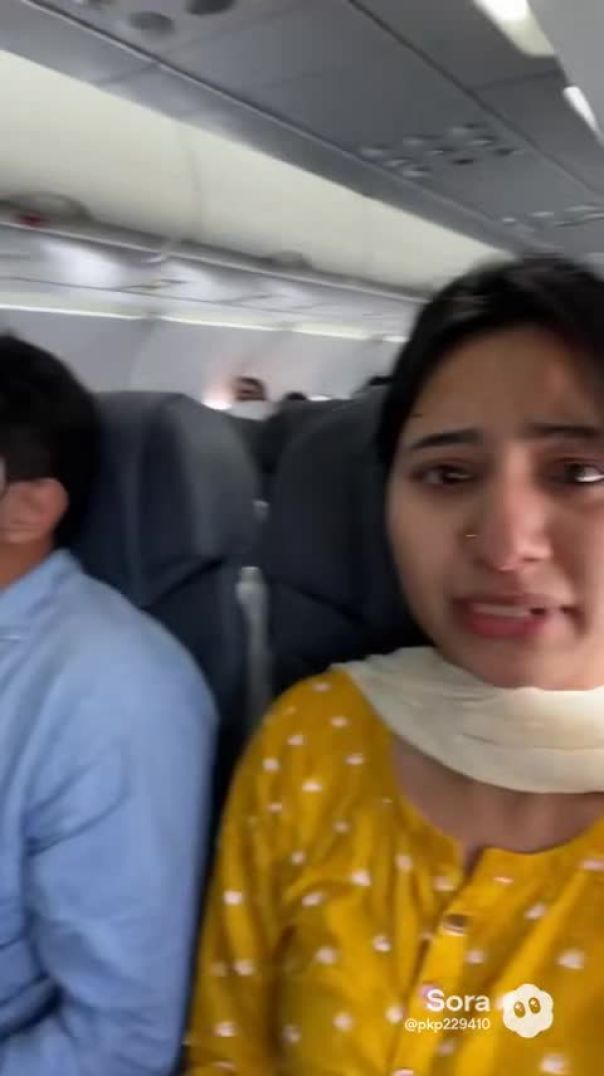 OMG 😨 Aeroplane Crash 💥 Please Share 🙏 #ytshorts #shorts