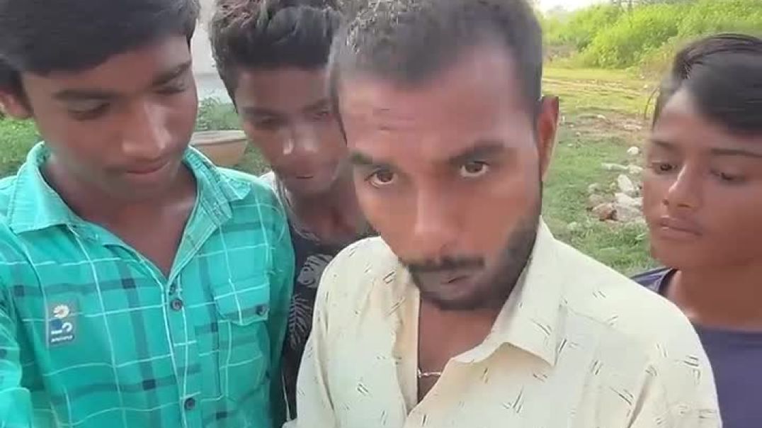 ⁣अंत_में_मजा_आ_गया🤣#shorts_#ytshorts_#comedy_#desicomedy_#desi_#gaon_#durgapuja_#chanda(720p)