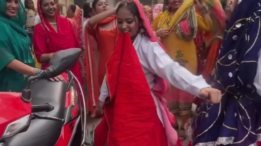 VID_20251112_015731_226