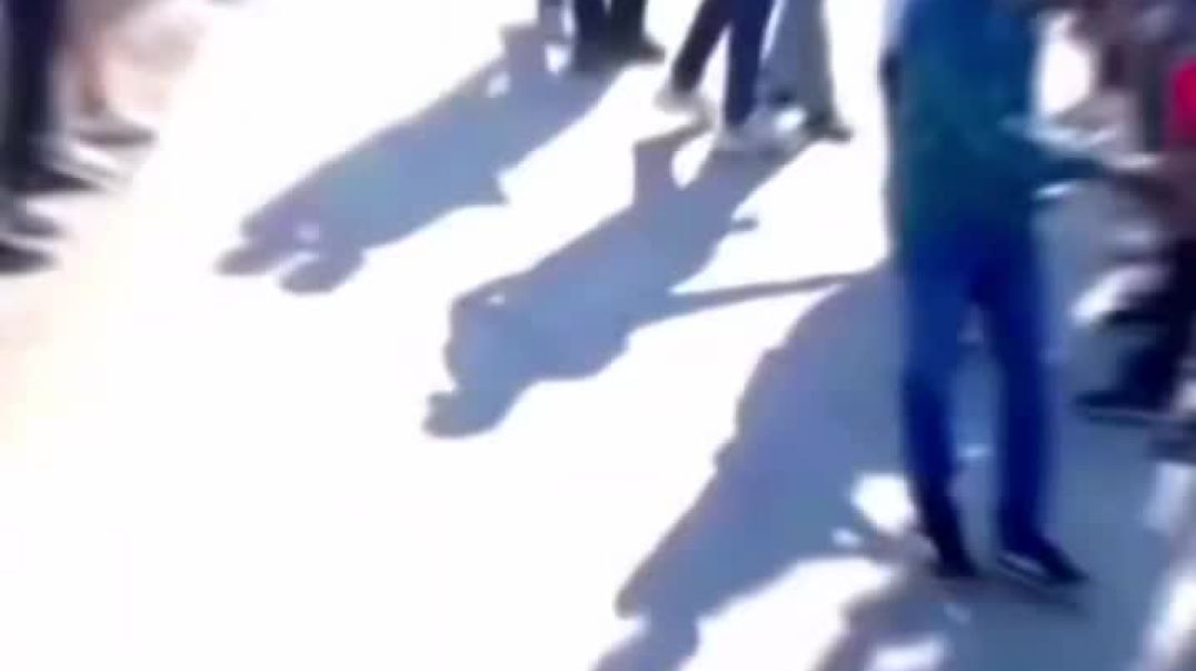 VID_20251207_223504_885