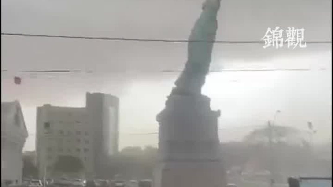 ⁣Statue of liberty Africa