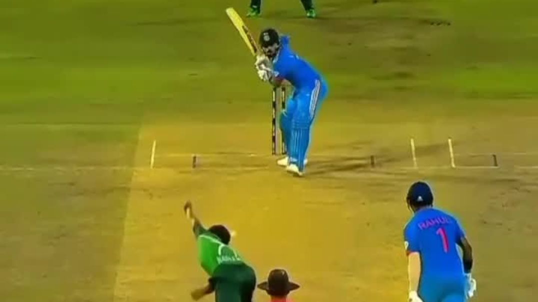 ⁣Virat kohli ❤️ subscribe karo subscribe kar dunga